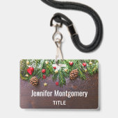 Badge Table de Noël rustique avec pin et neige (Arrière avec lanière)