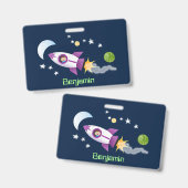 Badge Un adorable vaisseau-fusée dans l'espace dessin an (Avant & arrière)