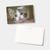 Badge Un chaton mignon aux yeux verts (Avant & arrière)