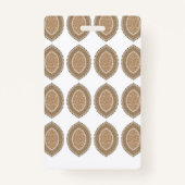 Badge Un tapis rectangulaire avec un motif géométrique c (Dos)