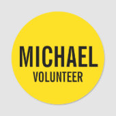 Badge volontaire jaune avec nom personnalisé (Devant)