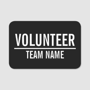 Badge volontaire noir avec nom d'équipe personnali
