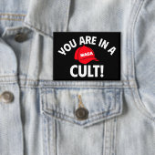 Badge Vous Êtes Dans Un Culte ! | Bouton Casquette rouge (Insitu)
