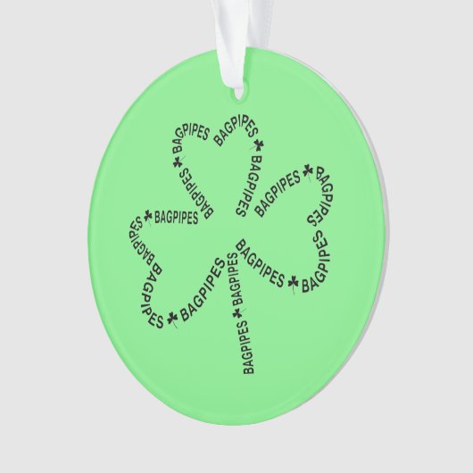 Bagpipes Text Shamrock T-Shirt Ornament (voorkant)