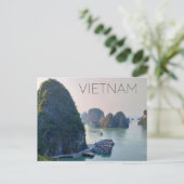 Baie d'Halong, carte postale de voyage Vietnam (Debout devant)