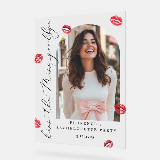 Baiser Miss Goodbye Bachelorette party Bienvenue (Angle)