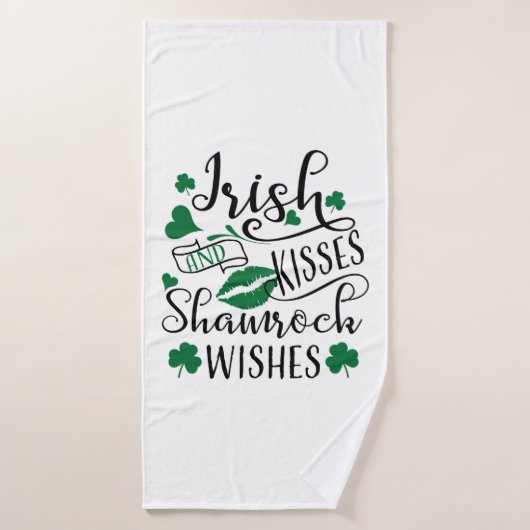Baisers irlandais et souhaits Shamrocks (Serviette de bain)