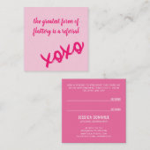 Baisers XOXO Rose sur la carte de référence rose (Devant / Derrière)