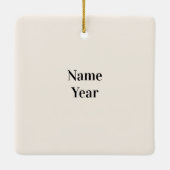 Baker bij zijn kerst-kerstversiering op bakkerij keramisch ornament (Achterkant)