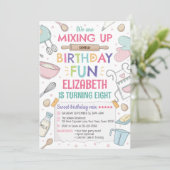 Baking Birthday Party Invitation (Debout devant)