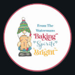Baking Spirits Bright Cookie Red Christmas<br><div class="desc">Partagez certains de vos biscuits de vacances préférés et traitez avec votre famille et vos amis. Inclure cette Baking Spirits Bright style typographie sur votre emballage de qualité. Dispose d'un joli gnome de Noël ou de fête tenant une personne pain gingembre et une épingle à rouler à la cuisson. Monogrammé...</div>