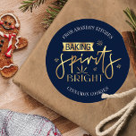 Baking Spirits Bright Navy & Gold Christmas Cookie<br><div class="desc">autocollant de pâtisserie de Noël qui dit 'Baking Spirits Bright', avec polices modernes, faux design festif en or avec arrière - plan bleu marine ainsi que l'espace pour votre nom et message personnalisé. Idéal pour les fêtes étiquettes pour un échange de biscuits ou pour vos cadeaux de Noël faits maison....</div>