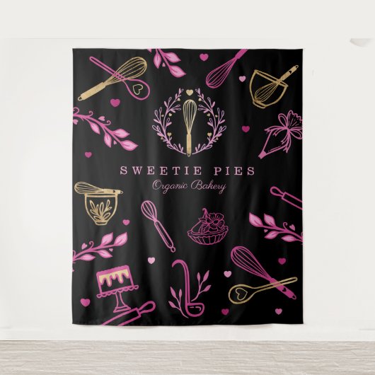 Bakkerij met zwarte, roze en gouden bakkers en koo wandkleed (Voorkant)