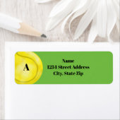 Bal De Tennis Avec Étiquette de adresse Initial Pe (En situation)