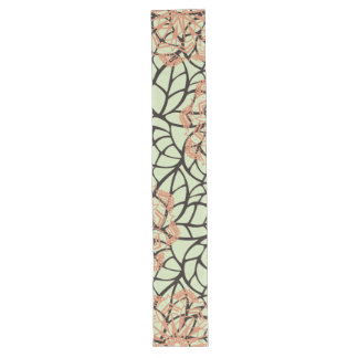 Balanced Beauty: Leaf and Half-Mandala Table Runne Lange Tafelloper