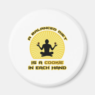 Balanced Diet: Koekje in elke hand Magneet