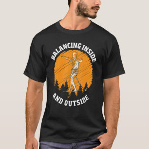 Balans binnen en buiten de lackline Yoga-tekort T-shirt