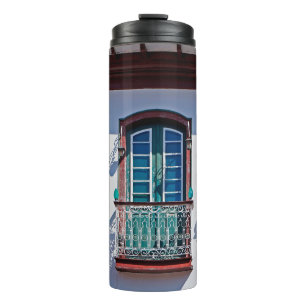 Balconieën op de gevel in Diamantina, Minas Gerais Thermosbeker