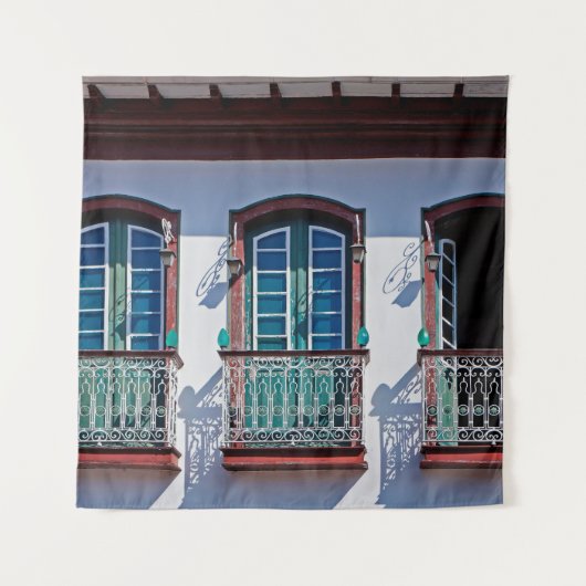 Balconieën op de gevel in Diamantina, Minas Gerais Wandkleed (Voorkant)
