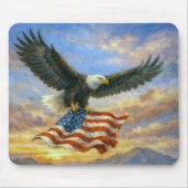 Bald Eagle Flying With American Flag Muismat (Voorkant)