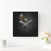 Bald Eagle On Black Rock Vierkante Klok (Huis)