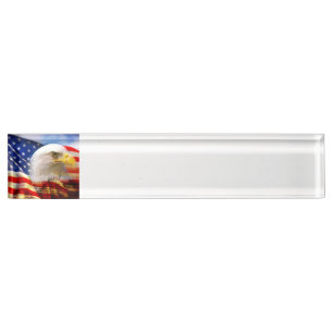Bald Eagle op Amerikaanse vlag rood wit blauw Naambordje