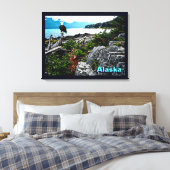 Bald Eagle over de kust van Alaska Canvas Afdruk (Insitu (Slaapkamer))