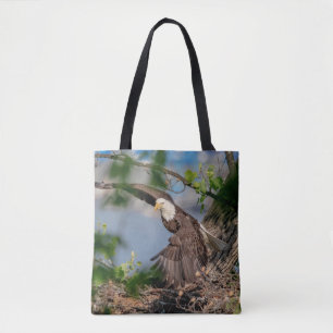 Bald Eagle verlaat het nest Tote Bag