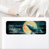 Baleine à bosse volant vers les Étiquettes de adre (En situation)