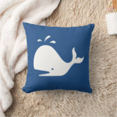 baleine blanche CARTOON sur coussin bleu moyen (Couverture)