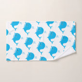 Baleine mignonne de bébé avec le nom fait sur (Serviette à main)