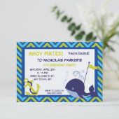 Baleine mignonne et Ancres Invitation de fête d'an (Debout devant)
