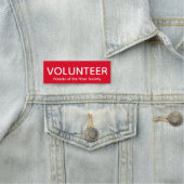Balise de nom Red Volunteer Badge (En situation)