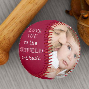 Balle De Baseball Vous aimez jusqu'au champ extérieur et retour Phot
