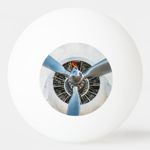 Balle De Ping Pong Douglas DC-3 Aircraft. Hélice