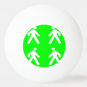Balle De Ping Pong Promenez-vous dans le vert