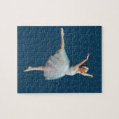 Ballerina in het wit op blauw legpuzzel (Horizontaal)
