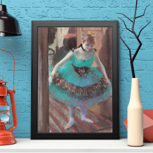 Ballerina verlaat haar kleedkamer door Edgar Degas Poster