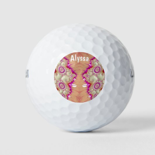 Balles De Golf ALYSSA ~ Crème rouge rose Design fractal ~ (Devant)