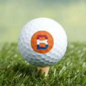 Balles De Golf B Monogramme superposé sur le drapeau NLD sur ou ê (T-shirt Insitu)