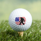 Balles De Golf Bigfoot and the American Flag (T-shirt Insitu)