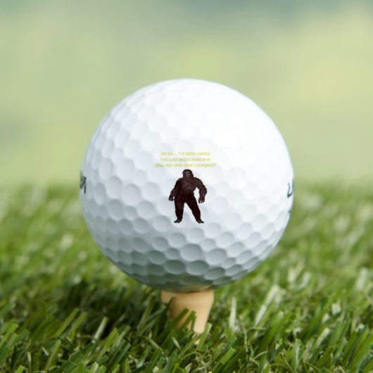 Balles De Golf Bigfoot quitte cache et cherche le jeu (T-shirt Insitu)