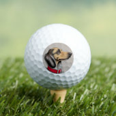 Balles De Golf Chien gracieux avec collier rouge Posé latéralemen (T-shirt Insitu)