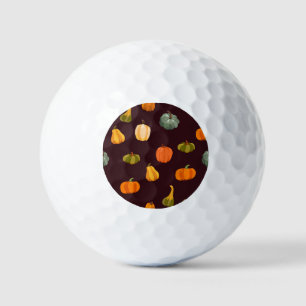 Balles De Golf Citrouilles colorés : Élégance d'automne foncé.