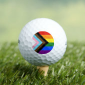 Balles De Golf Drapeau de fierté Progress Pride de SlipperyJoe's  (T-shirt Insitu)