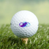 Balles De Golf Infinity with purple feather (T-shirt Insitu)