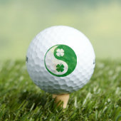 Balles De Golf Irish Yin Yang Design Shamrock (T-shirt Insitu)