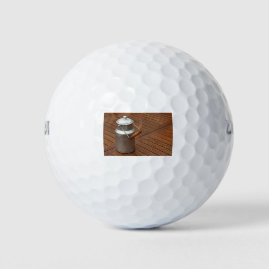 Balles De Golf Lait sur table (Devant)