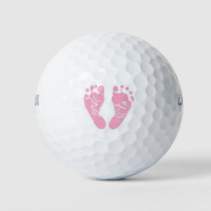 Balles De Golf Les pieds de la petite fille