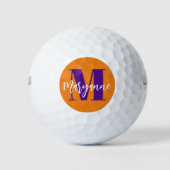 Balles De Golf Monogramme de script orange moderne violet initial (Devant)